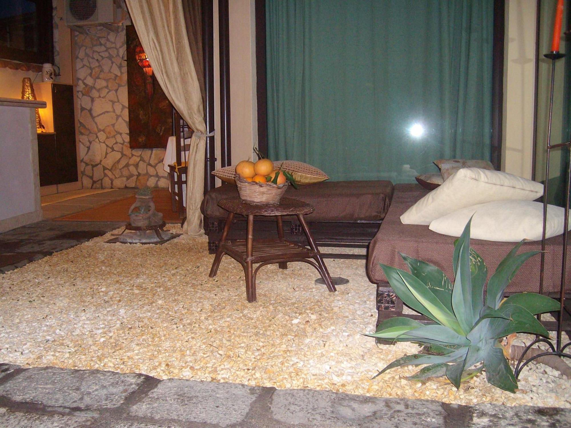 Villa Singola -Sole-Luna-Casavilladusoleil Acireale Eksteriør billede