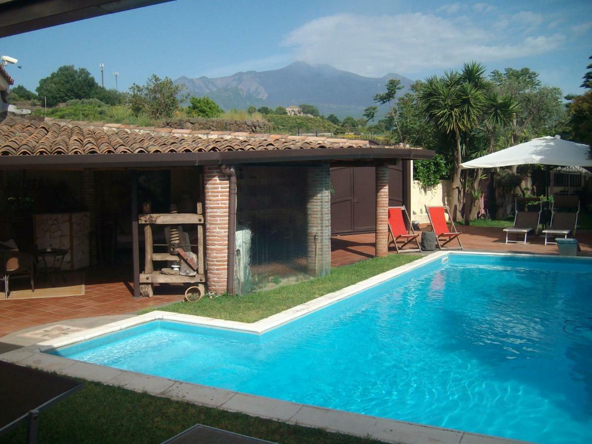 Villa Singola -Sole-Luna-Casavilladusoleil Acireale Eksteriør billede
