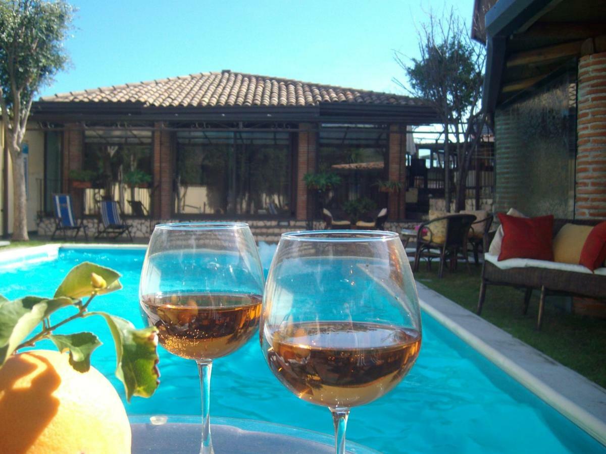 Villa Singola -Sole-Luna-Casavilladusoleil Acireale Eksteriør billede