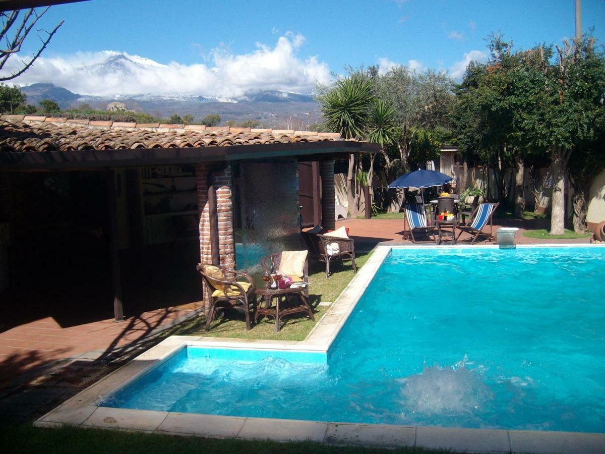 Villa Singola -Sole-Luna-Casavilladusoleil Acireale Eksteriør billede