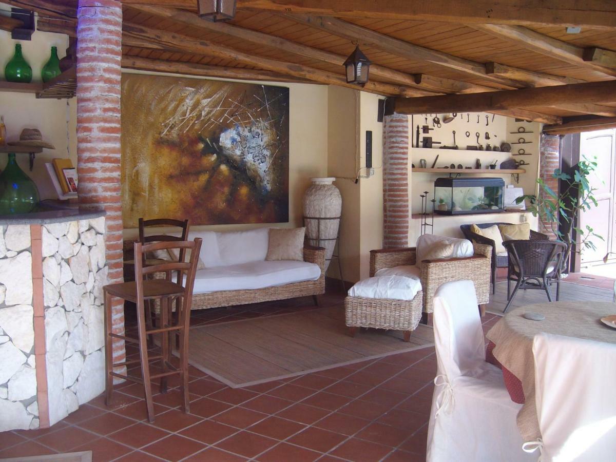 Villa Singola -Sole-Luna-Casavilladusoleil Acireale Eksteriør billede