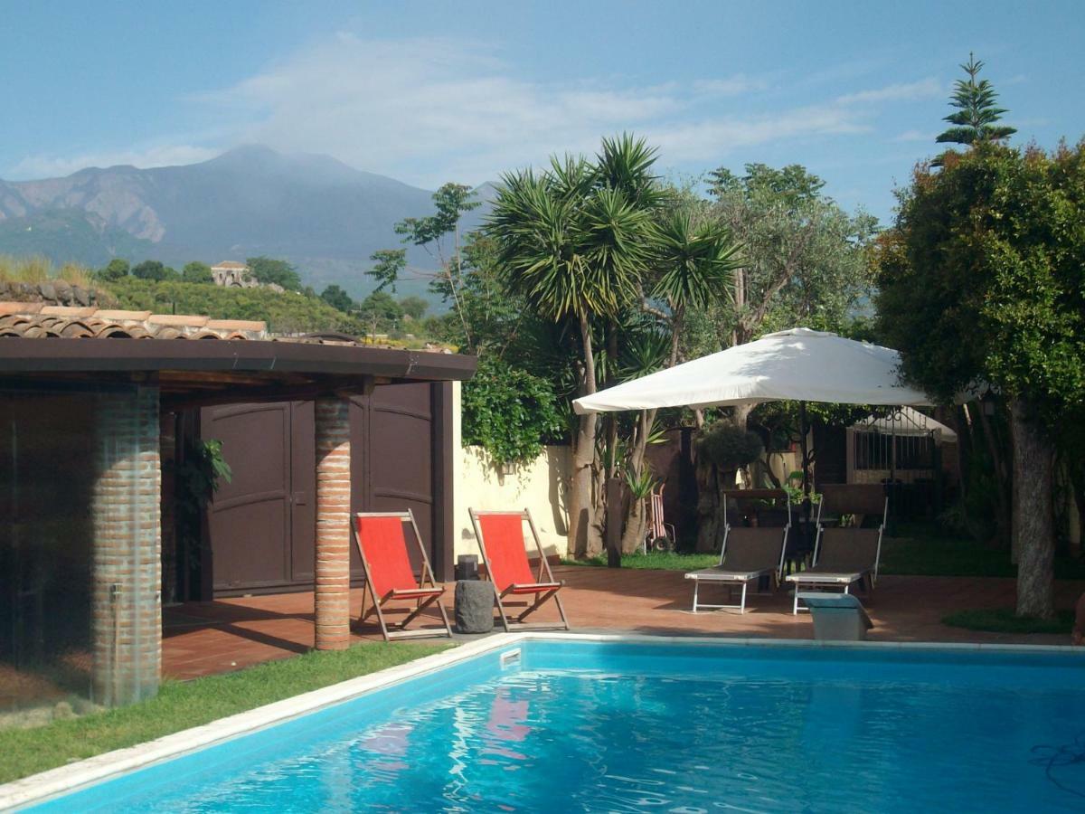 Villa Singola -Sole-Luna-Casavilladusoleil Acireale Eksteriør billede