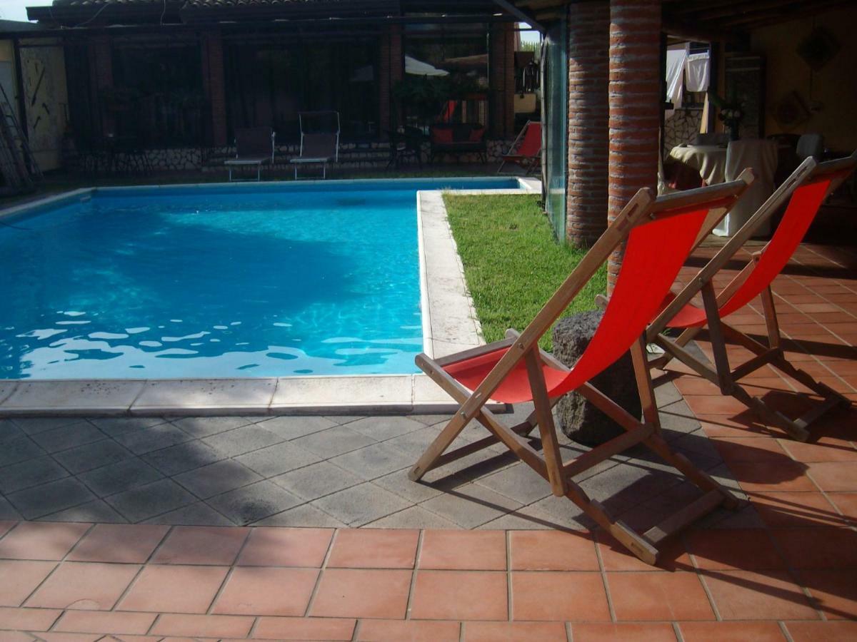 Villa Singola -Sole-Luna-Casavilladusoleil Acireale Eksteriør billede